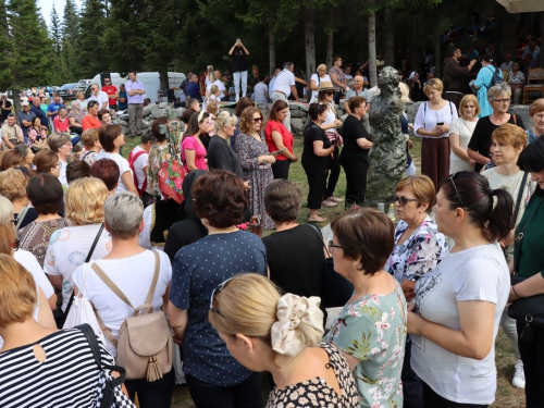 FOTO/VIDEO: Tisuće vjernika na Kedžari proslavilo Divin dan