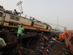 Raste broj mrtvih u sudaru vlakova u Indiji, skoro 300 poginulih i 850 ozlijeđenih