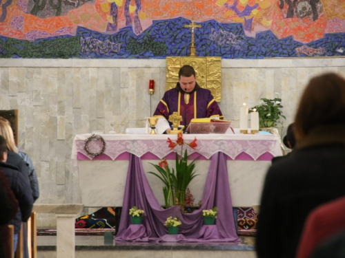 FOTO: Put križa kroz fratarski gaj na Šćitu