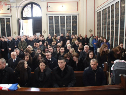 FOTO: Na Mirogoju sahranjen pukovnik Ante Pavlović