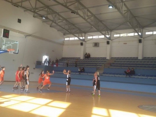 Ramski košarkaši i košarkašice ugostili vršnjake iz Bugojna