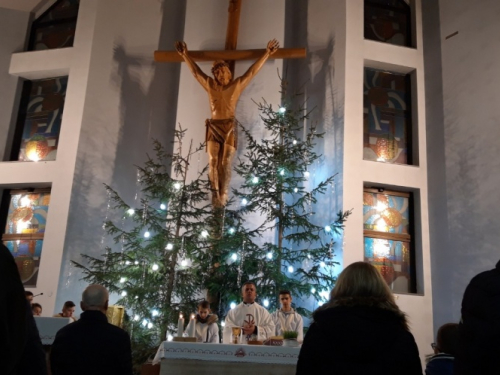 FOTO: Polnoćka u Rumbocima, Orašcu i Uzdolu