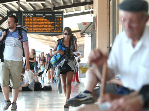 BiH svakodnevno napusti oko 140 građana