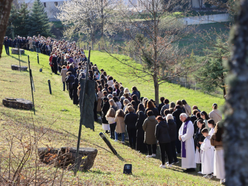FOTO: Put križa kroz fratarski gaj na Šćitu