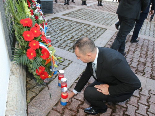 FOTO: Na Uzdolu obilježena 24. obljetnica stravičnog pokolja nad Hrvatima