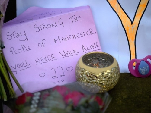 Muslimani skupili nekoliko tisuća funti za žrtve napada u Manchesteru