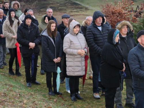 FOTO: Put križa kroz fratarski gaj na Šćitu