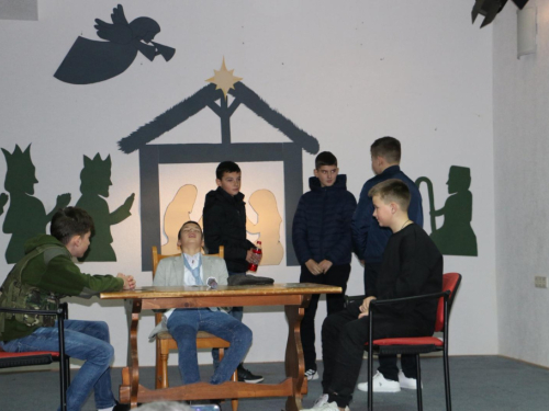 FOTO: Božićna priredba OŠ fra Jeronima Vladića Ripci