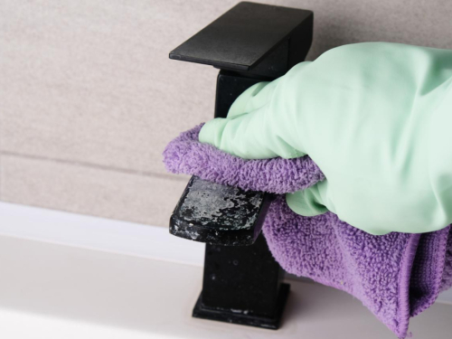 Zaboravite ocat: Ovaj kuhinjski sastojak uklanja kamenac za 15 minuta