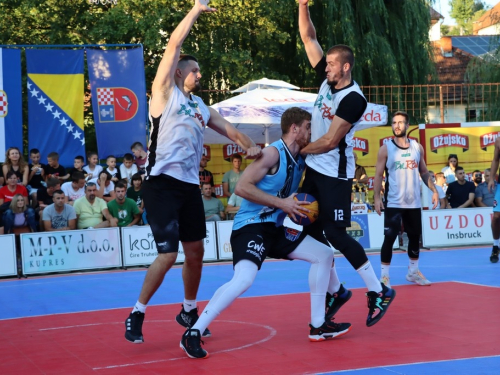 FOTO: Ekipa ''Ba.Riba'' pobjednik 20. Streetball Rama 2022.