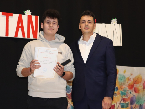 FOTO: Svečano obilježen Dan OŠ Marka Marulića Prozor