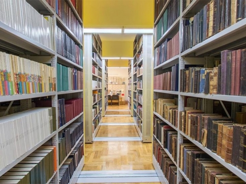 Tomislavgrad: Franjevačka knjižnica prodaje 3.000 knjiga