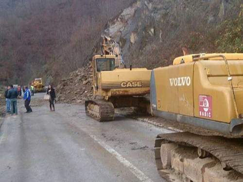 Prozor - Jablanica: Sanacija klizišta usporava prometovanje