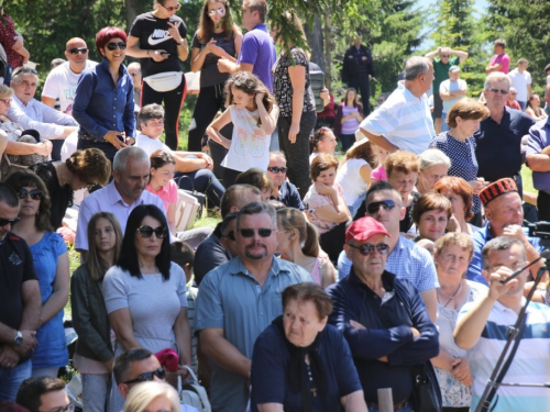 FOTO/VIDEO: Tisuće vjernika na Kedžari proslavilo Divin dan