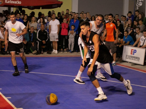 FOTO: Ekipa ''La Pont'' pobjednik 18. Streetball Rama 2020.