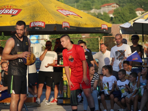 FOTO: Druga večer turnira 19. Streetball Rama