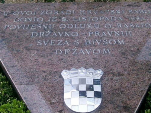 Dan kad je Hrvatska prekinula svaku vezu s Jugoslavijom