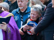 Tisuće ljudi u Vukovaru ispratile heroja Domovinskog rata Jean-Michela Nicoliera