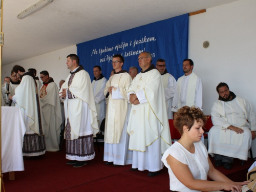 FOTO: Mlada misa fra Franje Barabana u Rumbocima