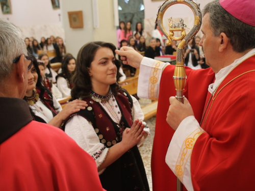 FOTO: Krizma u župi Rama - Šćit