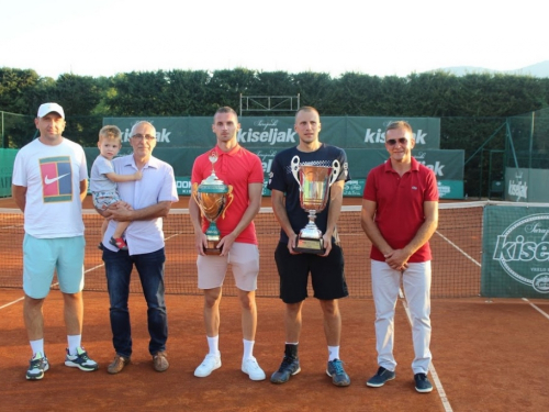 Mirza Bašić pobjednik teniskog turnira u Kiseljaku