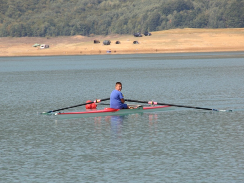 FOTO/VIDEO: Na Ramskom jezeru održana 9. veslačka regata