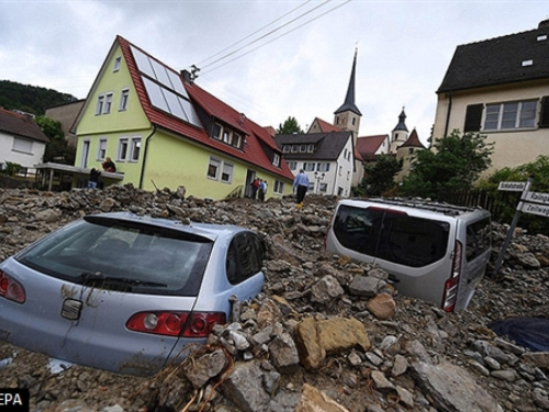 U poplavama diljem Europe poginulo najmanje 18 osoba