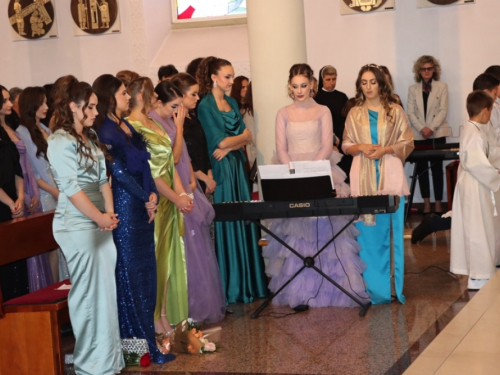FOTO/VIDEO: Matura 2023. - Defile mladosti na ulicama Prozora