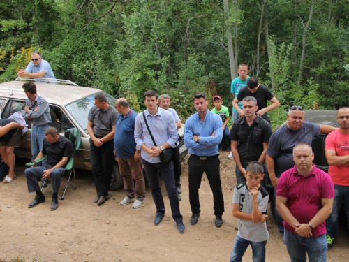 FOTO: Na Pomenu otkrivena spomen-ploča dvojici poginulih branitelja iz Rame