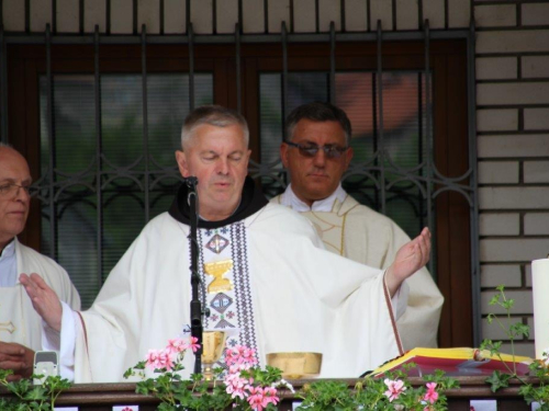 FOTO: Vanjska proslava patrona župe Prozor