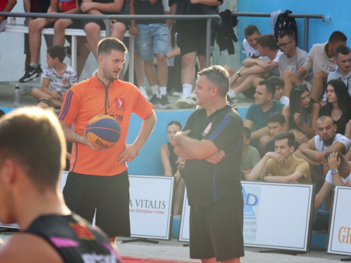 FOTO: Tim ''GOLD UNIST'' iz Splita pobjednik 21. Streetball Rama - Davor Ivančić Dačo