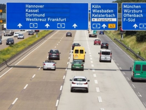 Njemačka uvodi vinjete na autoceste, cijene od 2,50 do 20 eura