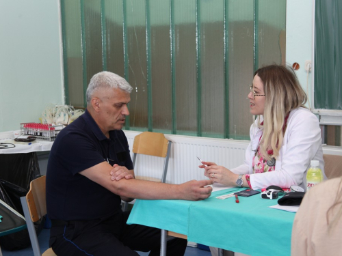 FOTO: Još jedna uspješna akcija darivanja krvi u Prozoru