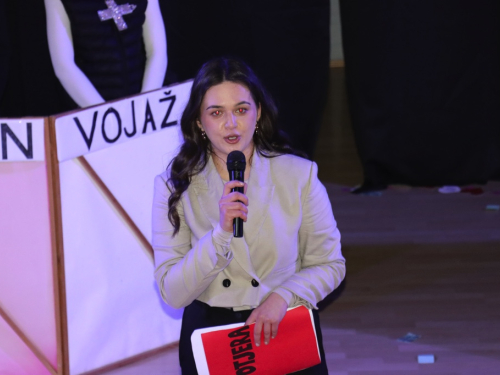 FOTO: Valentinovo u Prozoru - Maturanti priredili nezaboravnu večer