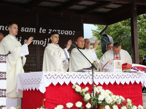 FOTO: Mlada misa vlč. Josipa Papka u župi Prozor