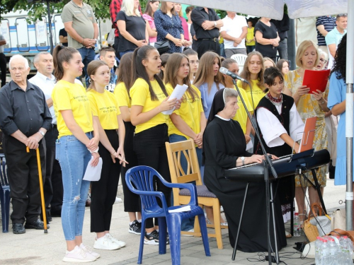 FOTO: Mlada misa vlč. Josipa Papka u župi Prozor