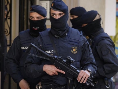 Španjolska policija ubila napadača naoružanog nožem