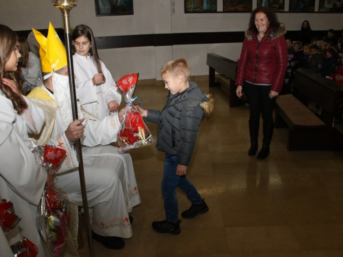 ​FOTO: Sv. Nikola s radošću dočekan u župi Rumboci