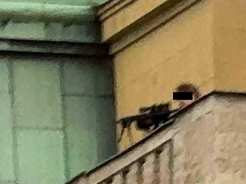 Pokolj na fakultetu u centru Praga: ubio 10 ljudi, ranio 24, napadač ubijen