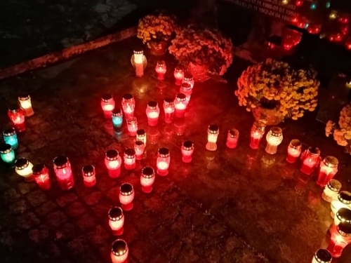 FOTO/VIDEO: Sjećanje na Vukovar u župi Gračac