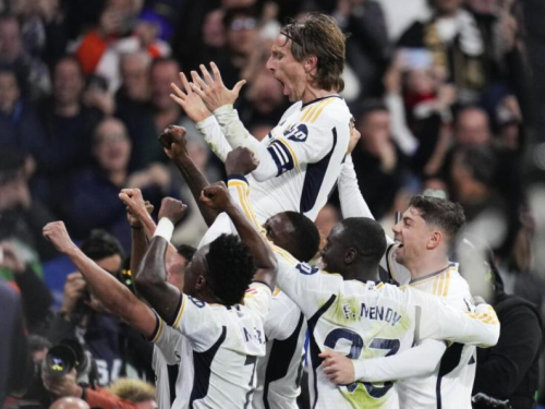 Modrić potpisao