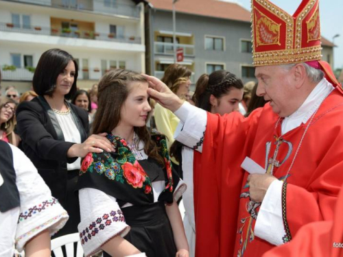 FOTO: Krizma u župi Prozor