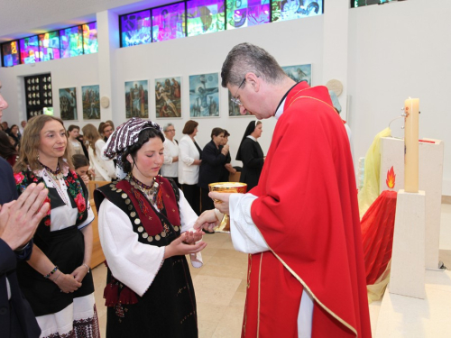FOTO: Krizma u župi Rumboci