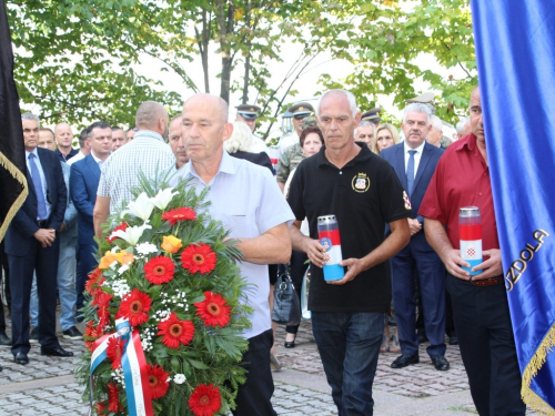 FOTO: Na Uzdolu obilježena 25. obljetnica zločina nad Hrvatima