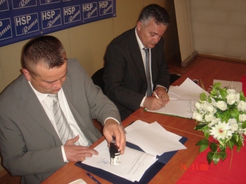 Foto: Potpisana koalicija između HSP BiH Rama i HSS-a S. Radić OO Prozor-Rama