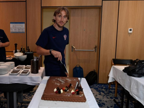 Modrić u dobrom raspoloženju proslavio 38. rođendan