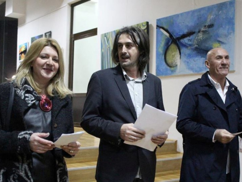 Antonio Džolan osvojio „Grand prix“ nagradu na 14. bugojanskom likovnom bijenalu