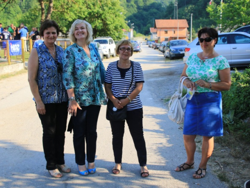 FOTO: Hrvatski član Predsjedništva BiH na druženju s ramskim HDZ-om