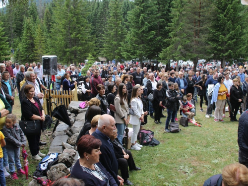 FOTO/VIDEO: Tisuće vjernika na Kedžari proslavilo Divin dan