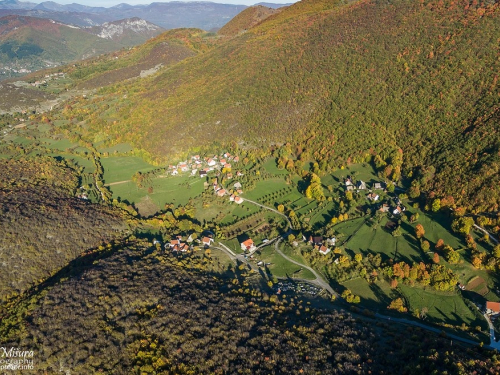 FOTO/VIDEO: Orašac u bojama jeseni